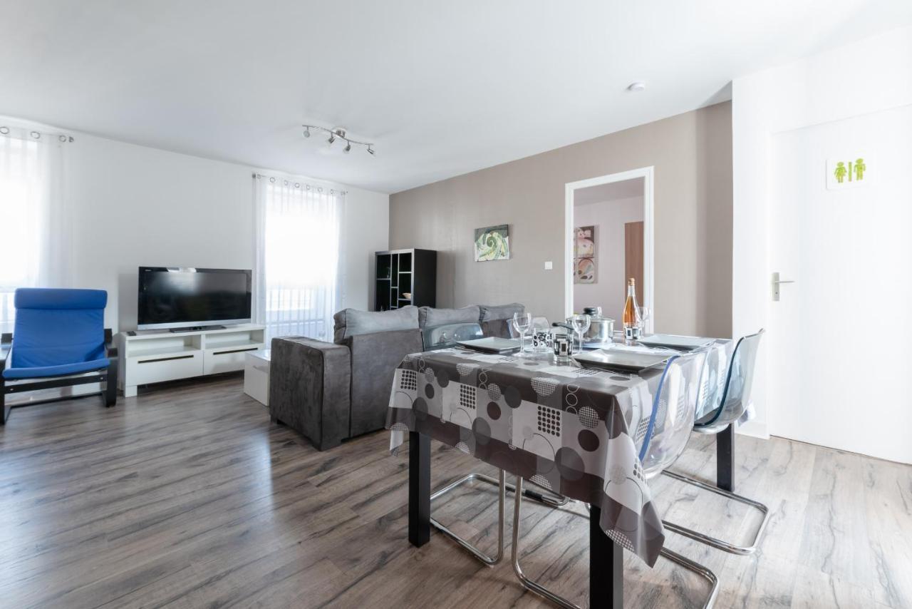 Ker Uhel - Charmant Appartement Plein Centre Saint-Renan Kültér fotó