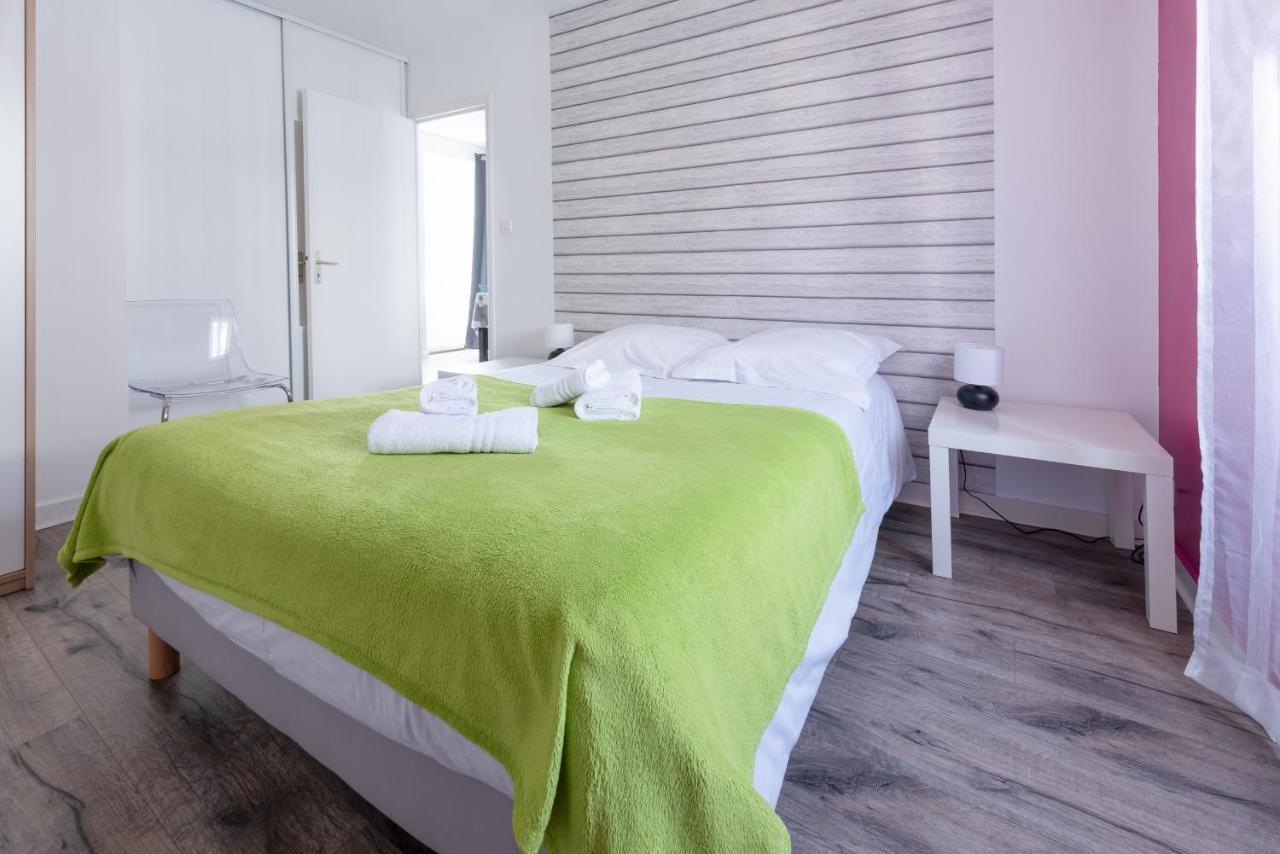 Ker Uhel - Charmant Appartement Plein Centre Saint-Renan Kültér fotó
